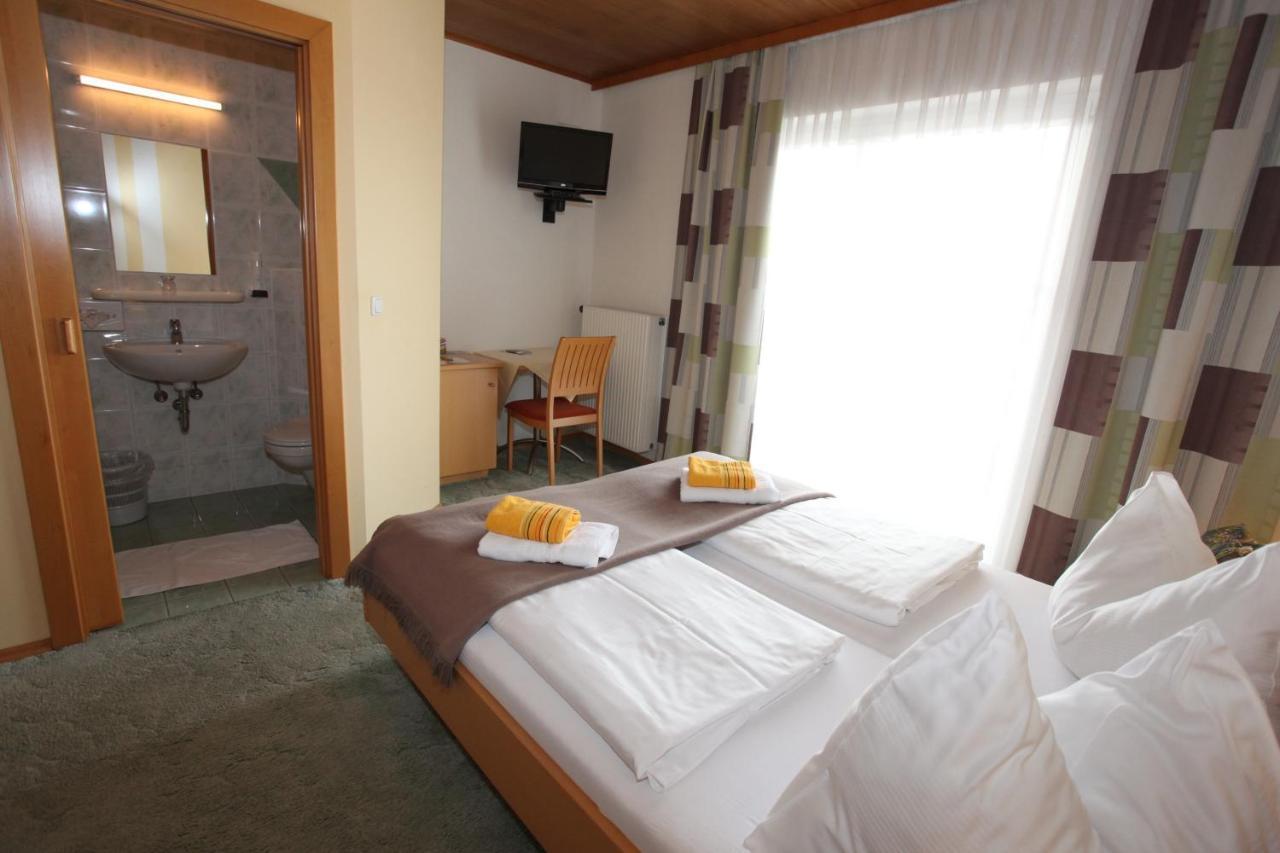 Hotel & Fruehstueckspension Raabtal Feldbach  Exterior photo