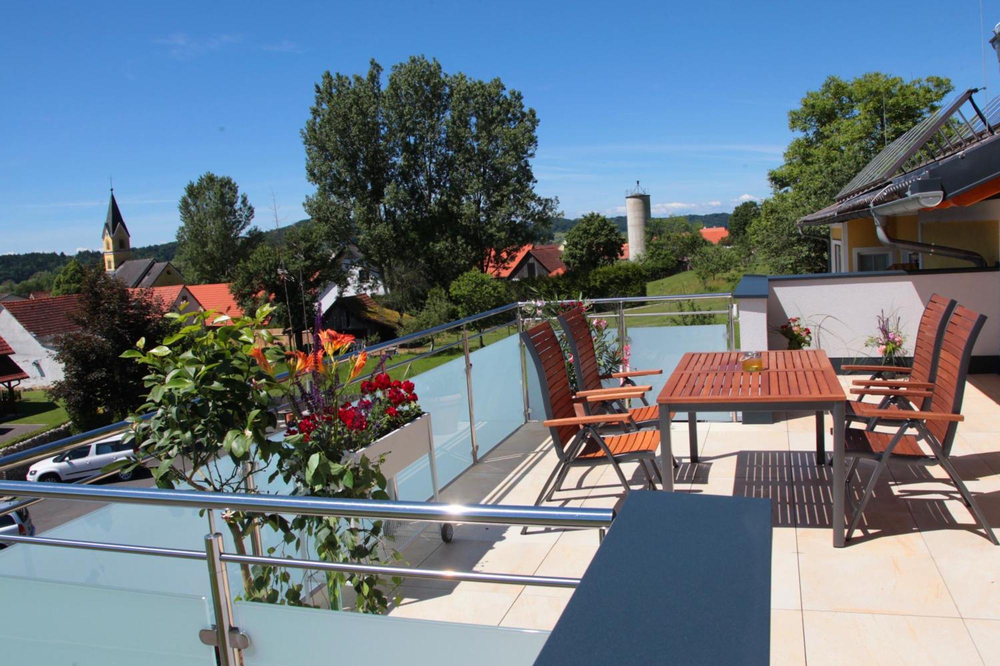 Hotel & Fruehstueckspension Raabtal Feldbach  Exterior photo